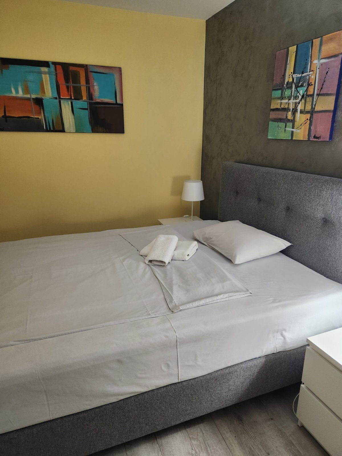 28_live_apartmans